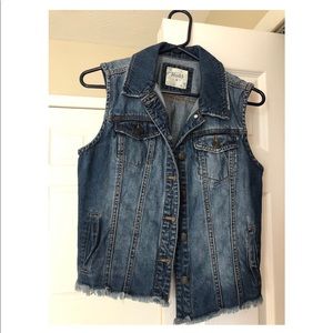 Cut off vest jean jacket!